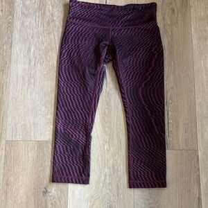 LULULEMON workout capris